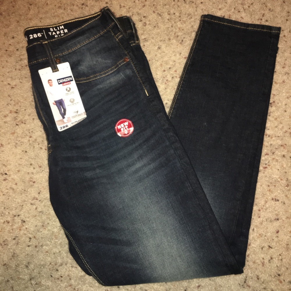 MENS LEVIS SLIM TAPERED FIT 36x32